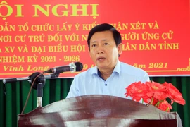 Chủ tịch Ủy ban Mặt trận Tổ quốc Việt Nam tỉnh Vĩnh Long Hồ Văn Huân phát biểu tại Hội nghị. (Ảnh: Phạm Minh Tuấn/TTXVN)