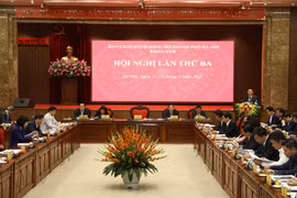 Quang cảnh Hội nghị lần thứ ba Ban Chấp hành Đảng bộ thành phố Hà Nội khóa XVII. (Ảnh: Văn Điệp/TTXVN)