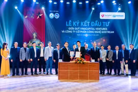 Lễ ký kết giữa quỹ VinaCapital Ventures và Công ty CP Công nghệ GoStream.