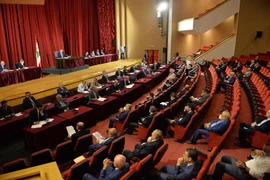 Toàn cảnh cuộc họp Quốc hội Liban ở Beirut, ngày 20/9/2021. (Ảnh: AFP/TTXVN)