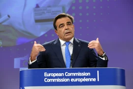 Phó Chủ tịch Ủy ban châu Âu Margaritis Schinas. (Ảnh: AFP/TTXVN)