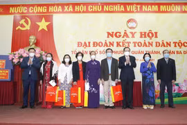 [Photo] Chủ tịch Quốc hội dự Ngày hội Đại đoàn kết toàn dân tộc