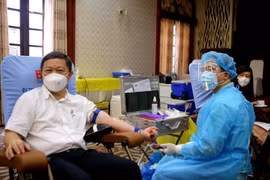 [Photo] TP.HCM: Hiến máu bổ sung cho ngân hàng máu đang cạn kiệt