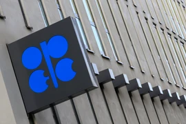 Biểu tượng Tổ chức Các nước xuất khẩu dầu mỏ (OPEC) tại trụ sở của tổ chức ở Vienna, Áo. (Ảnh: AFP/TTXVN)