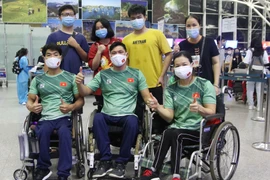 Ba kình ngư Việt Nam dự Paralympic Tokyo 2020. (Ảnh: TTXVN phát)