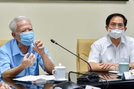 Nguyên Phó Thủ tướng Vũ Khoan và Bộ trưởng Ngoại giao Bùi Thanh Sơn. (Nguồn: vietnamnet.vn)