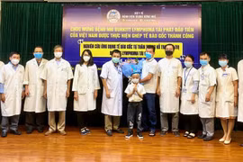 Sau 14 ngày ghép, sức khỏe bệnh nhi tiến triển tốt, đã có thể sinh hoạt bình thường. (Ảnh: Mai Trang/TTXVN)