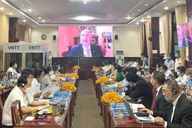 Quang cảnh hội thảo xúc tiến đầu tư. (Ảnh: K GỬIH/TTXVN)