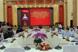 Đoàn công tác Ủy ban Thường vụ Quốc hội làm việc với Ủy ban bầu cử tỉnh Lâm Đồng. (Ảnh: Quốc Hùng-Đặng Tuấn/TTXVN)