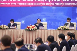 Thủ tướng Phạm Minh Chính dự Diễn đàn cấp cao về Công nghiệp 4.0