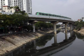 Đường sắt đô thị Cát Linh-Hà Đông có chiều dài tuyến đi trên cao là 13,5km (từ Cát Linh đi Hà Đông) 12 nhà ga trên cao. (Ảnh: Huy Hùng/TTXVN)