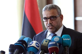 Người đứng đầu Hội đồng Cấp cao Nhà nước Libya (HCS), ông Khalid Al-Mishri phát biểu tại một cuộc họp báo ở Tripoli. (Ảnh: AFP/TTXVN)