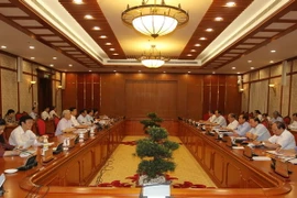 Bộ Chính trị họp sơ kết 5 năm thực hiện Nghị quyết TW 6 khóa X