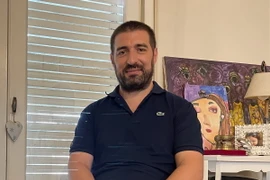 Nhà văn, nhà báo Gastón Fiorda. (Ảnh: Diệu Hương/TTXVN)