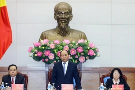 Thủ tướng Nguyễn Xuân Phúc, Chủ tịch Hội đồng Thi đua khen thưởng Trung ương phát biểu chỉ đạo phiên họp. (Ảnh: Thống Nhất/TTXVN)