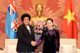 Chủ tịch Quốc hội Nguyễn Thị Kim Ngân tiếp Chủ tịch Quốc hội Fiji Jiko Fatafechi Luveni. (Ảnh: Trọng Đức/TTXVN)