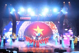 Tiết mục nghệ thuật biểu diễn trong chương trình. (Ảnh: Phương Hoa/TTXVN)