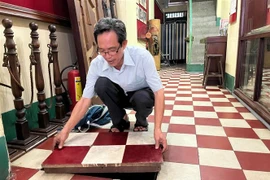 Lối vào căn hầm số nhà 287/70 Nguyễn Đình Chiểu, Quận 3, Thành phố Hồ Chí Minh. (Ảnh: Hứa Chung/TTXVN)