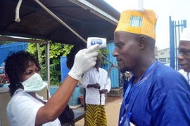 Australia có trường hợp cách ly đầu tiên do nghi nghiễm Ebola