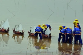 Kiên quyết phản đối Trung Quốc xây dựng đường băng trên đảo Phú Lâm