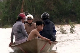 Tạm ứng 239 tỷ đồng hỗ trợ di dân khẩn cấp khỏi vùng thiên tai