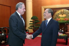 Chủ tịch Quốc hội Nguyễn Sinh Hùng tiếp Đại diện Thương mại Hoa Kỳ