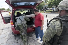 Mexico cam kết điều tra tới cùng vụ hàng chục sinh viên mất tích