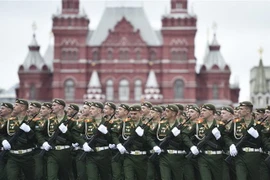 Binh sỹ Nga tại lễ duyệt binh kỷ niệm Ngày Chiến thắng ở Moskva. (Nguồn: AFP/TTXVN)