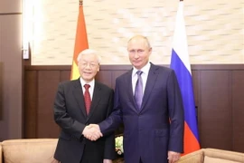 Tổng thống Liên bang Nga Vladimir Putin đón Tổng Bí thư Nguyễn Phú Trọng. (Ảnh: Trí Dũng/TTXVN)