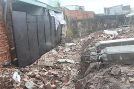 Hiện trường vụ tai nạn. (Ảnh: Lê Xuân/TTXVN)