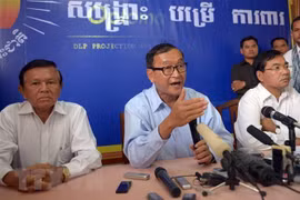 Thủ tướng Prayut cấm thủ lĩnh đối lập Campuchia về nước qua Thái Lan