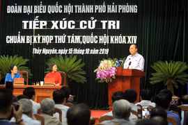 Thủ tướng Nguyễn Xuân Phúc tiếp xúc cử tri Thủy Nguyên, Hải Phòng