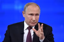 Trong ảnh: Tổng thống Nga Vladimir Putin phát biểu tại một cuộc họp ở Moskva ngày 23/8/2019. (Nguồn: AFP/TTXVN)