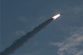 Mỹ thảo luận với các đồng minh về vụ thử rocket đa nòng của Triều Tiên