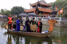Hát quan họ tại lễ hội Lim 2017. (Ảnh: TTXVN)