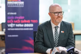 Ông Simon Milner - Phó Chủ tịch Tập đoàn Meta, phụ trách Chính sách Công khu vực Châu Á - Thái Bình Dương đánh giá cao về việc phát triển kinh tế số tại Việt Nam. (Ảnh: Minh Sơn/Vietnam+)