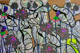 “Sen Việt”: Thể nghiệm với những gam màu đối lập 