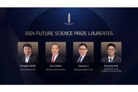 4 giáo sư khoa học sự sống, vật lý, toán học, máy tính được trao Giải thưởng Khoa học Tương lai 2024