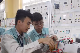 Hệ thống giáo dục nghề nghiệp sẽ phải linh hoạt để khuyến khích người lao động học tập suốt đời. (Ảnh: TTXVN) 
