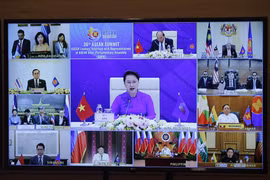 Chủ tịch Quốc hội Nguyễn Thị Kim Ngân, Chủ tịch AIPA-41 phát biểu tại cuộc Đối thoại giữa các Nhà lãnh đạo ASEAN và AIPA dưới hình thức trực tuyến, trong khuôn khổ Hội nghị Cấp cao ASEAN 36, tại Hà Nội, chiều 26/6/2020. (Nguồn: TTXVN) 