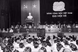 Chủ tịch Hồ Chí Minh phát biểu tại Đại hội III của Đảng. (Ảnh: TTXVN)