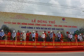 Lễ động thổ xây dựng cao tốc Đồng Đăng-Trà Lĩnh. (Ảnh: Chu Hiệu/TTXVN)