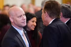 Ông Marc Short (trái) tại một sự kiện ở Washington, D.C, ngày 15/1/2020. (Nguồn: AFP/TTXVN)