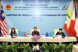 Phó Chủ tịch Thường trực Quốc hội Tòng Thị Phóng, Trưởng Ban tổ chức AIPA 41 chủ trì Hội nghị Nữ nghị sỹ AIPA (WAIPA). (Ảnh: Trọng Đức/TTXVN)