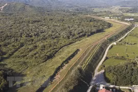 Quang cảnh Khu vực phi quân sự (DMZ) chia cắt bán đảo Triều Tiên tại Cheorwon, tỉnh Gangwon, Hàn Quốc. (Ảnh: Yonhap/TTXVN) 