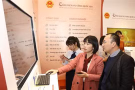 Thực hiện chữ ký số trên Cổng Dịch vụ công Quốc gia. Ảnh minh họa. (Nguồn: TTXVN)