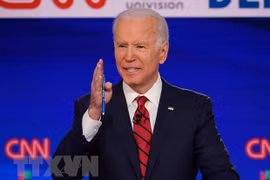 Cựu Phó Tổng thống Mỹ Joe Biden tại cuộc tranh luận trực tiếp trên truyền hình lần thứ 11 ở Washington, DC. (Ảnh: AFP/TTXVN)