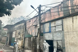 Hiện trường vụ cháy. (Ảnh Mạnh Khánh/TTXVN)