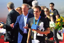 Philipp Lahm: Người thuyền trưởng "khổng lồ" của tuyển Đức