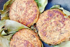 Chả rươi - món ngon trong những ngày chuyển mùa ở Hà Nội